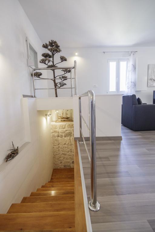 Apartman Jurica Komiža Exterior foto